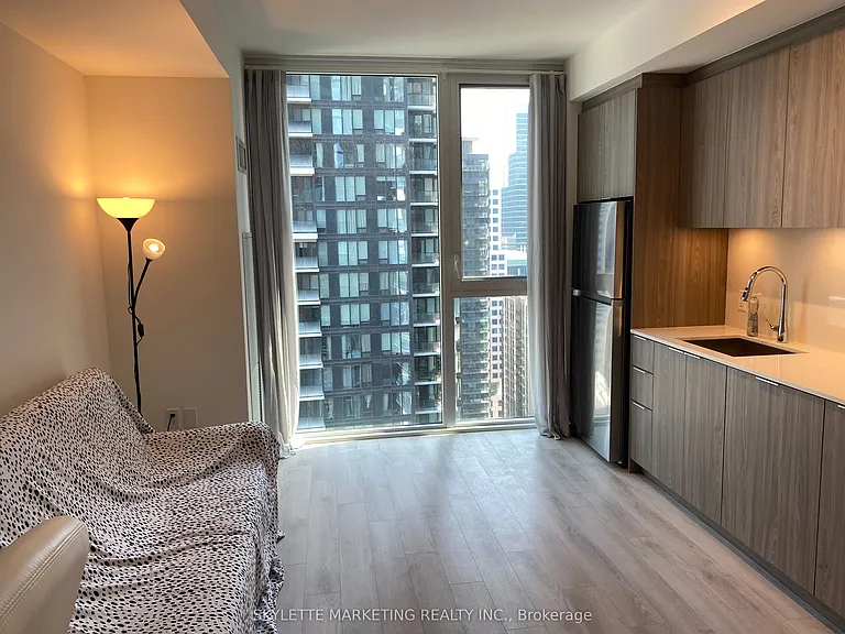 357 King St W #2505 — Photo 6