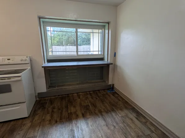 401 Fairfax Dr, Pensacola, FL 32503