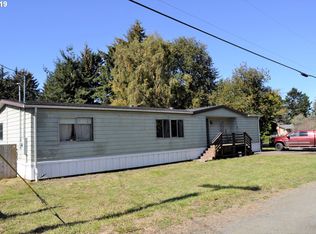 63592 Flower Rd, Coos Bay, OR 97420