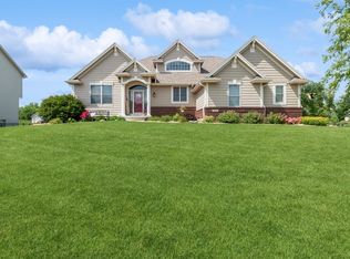 1601 Prairie Ridge Dr, Polk City, IA 50226