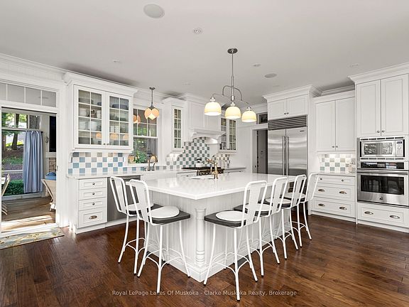 4th image of 1032 Kingsett Rd