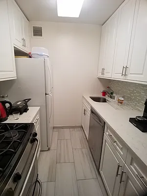 Rented by Yoram Adin, LREB | media 22