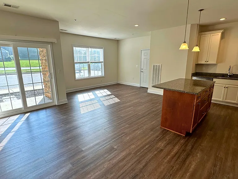 18 Pequea Manor Dr #4 — Photo 9