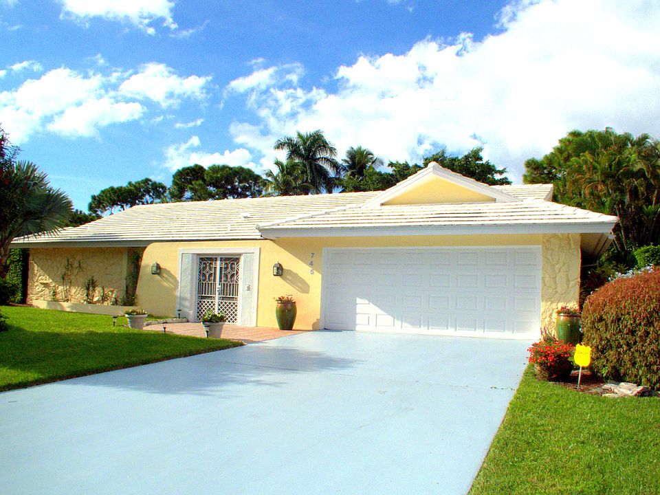 Front Entrance with 2 Car Garage