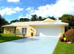 745 Southern Pines Dr, Naples, FL 34103