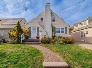 53 Ocean Ave, Malverne, NY 11565