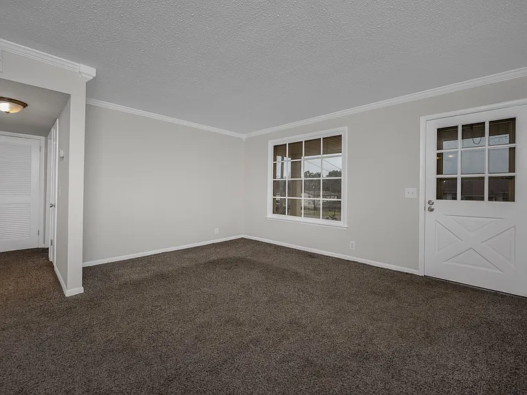 102 Jennings Dr #A — Photo 9