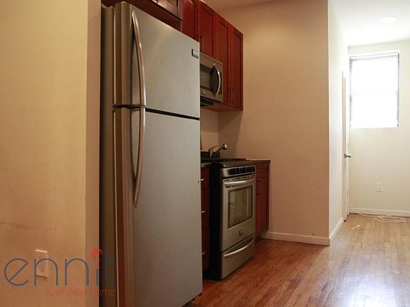 5th image of 677 Lincoln Pl #2F
