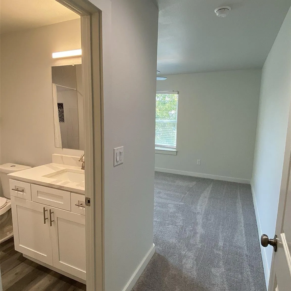 3 bed, 2.5 bath, 1422 sqft, $1,425 — Photo 4