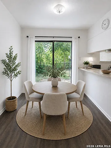 3 bed, 2.0 bath, 1981 sqft, $1,200 — Photo 4