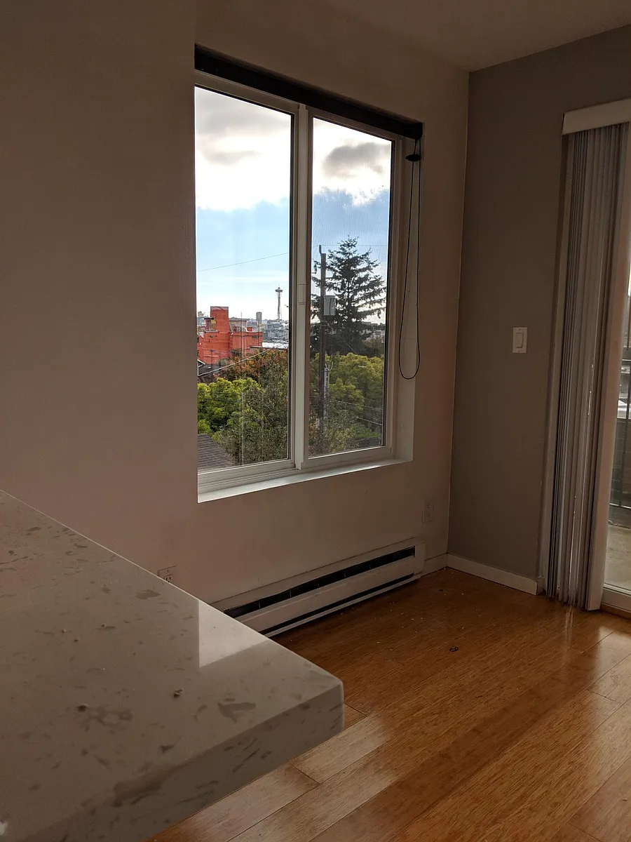 Building Photo - 2345 Boylston Ave E #302