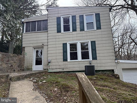 2nd image of 108 Poplar Rd