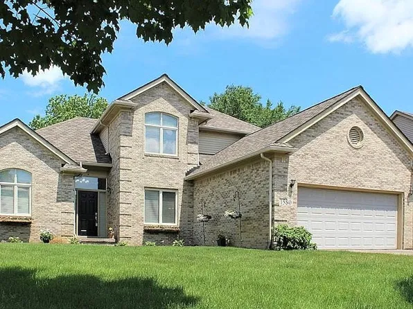 1580 Angela Rd, Commerce Township, MI 48390