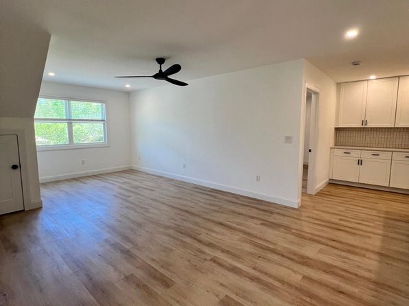 50 Pleasant Valley Rd