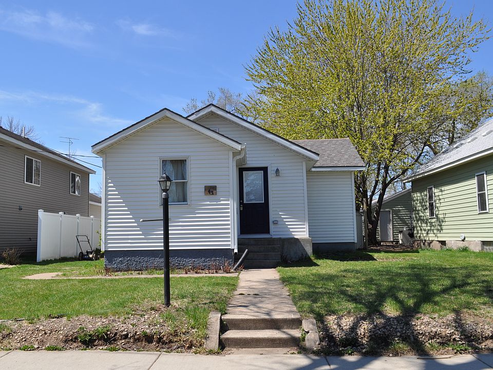 1st image of 45 30th Ave N