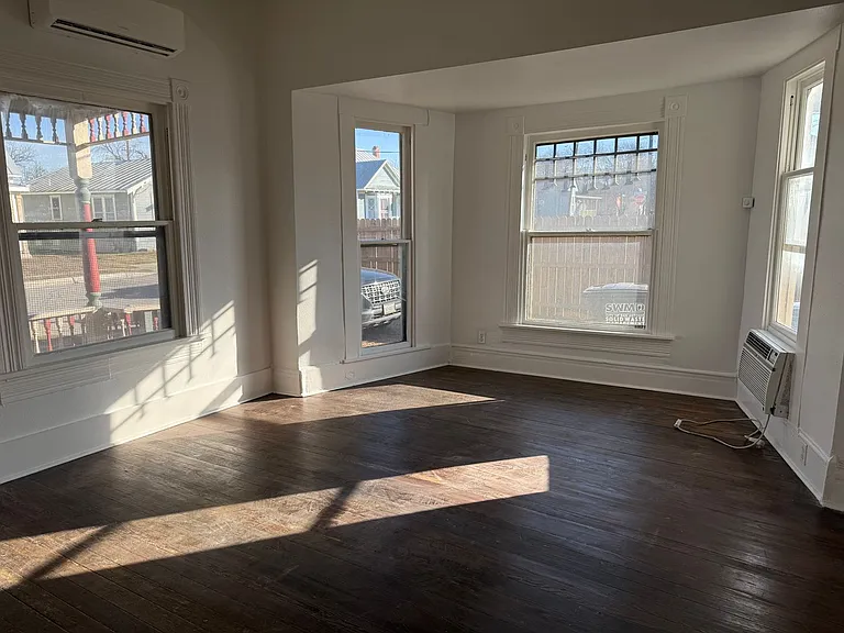 120 Omaha St #1 — Photo 3