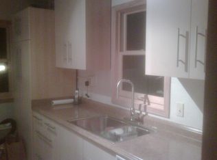 2888 Simpson St, Roseville, MN 55113