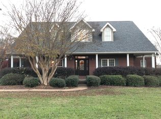 360 Quail Ridge Rd, West Point, MS 39773