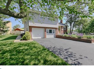100 Weather Vane Dr, Cherry Hill, NJ 08002