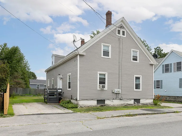140 & 142 Sawyer Street — Photo 7