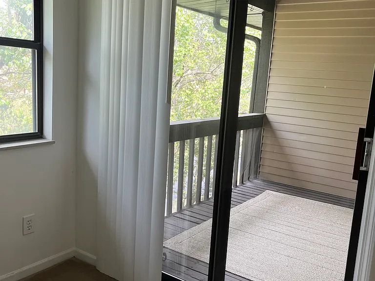 3711 Mack Rd #B2 — Photo 4