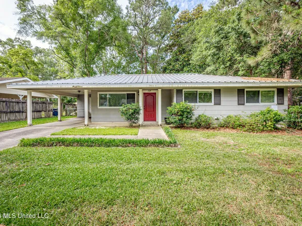 232 Woodland Cir, Ocean Springs, MS 39564
