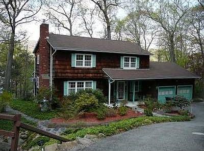 2nd image of 49 Nob Hill Rd