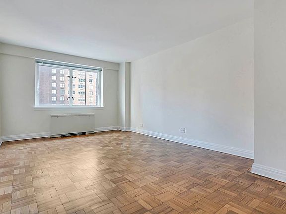 5th image of 200 E 71st St APT 9C