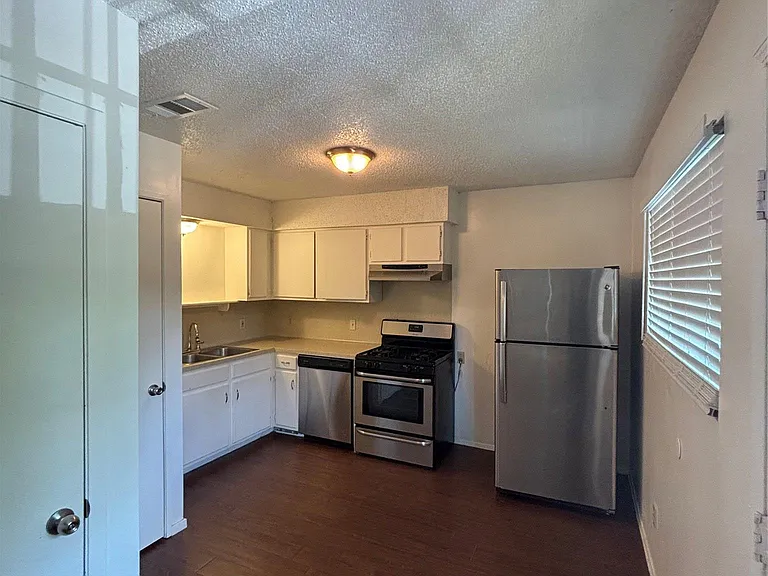 3462 Willowrun Dr #C — Photo 3