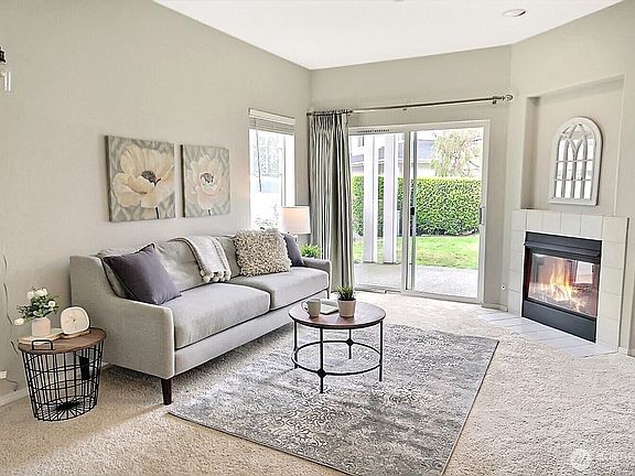 5th image of 4714 Fairwood Boulevard NE #605