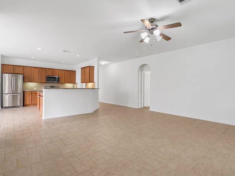 3611 Rocky Ledge Ln — Photo 9