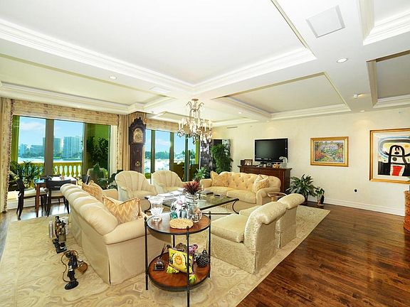 Home For Sale In Mizner Grand