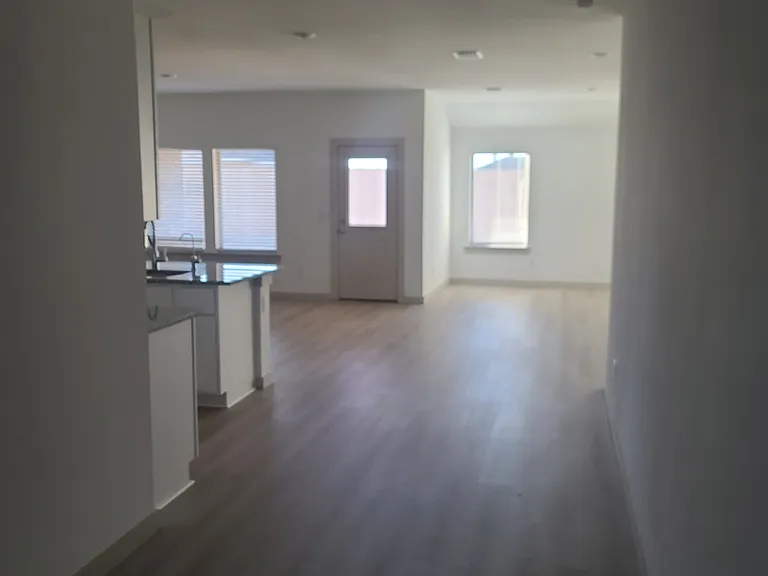 10510 Bangor Ave — Photo 16
