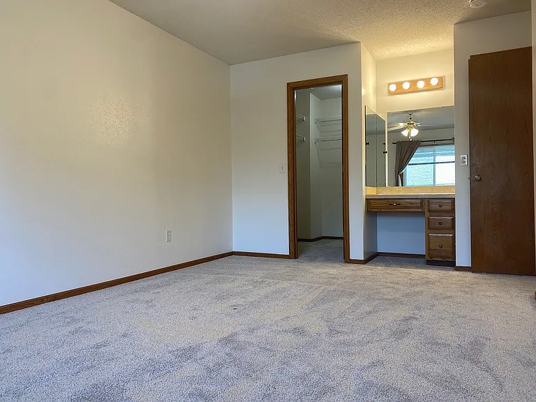 8551 Xenium Ln N — Photo 15