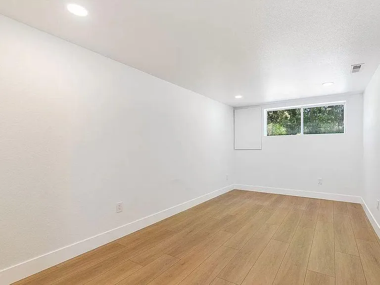 5004 Bethel Rd SE #B — Photo 3