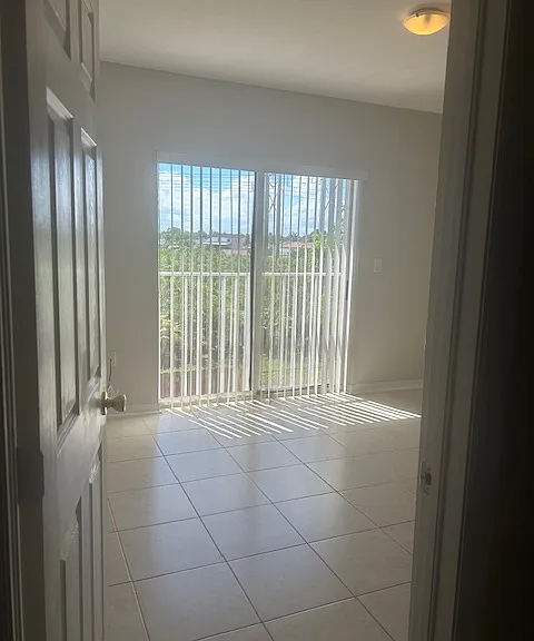 17106 SW 138th Ct — Photo 5