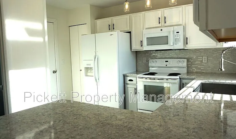4855 Bowwood Cir NE — Photo 9
