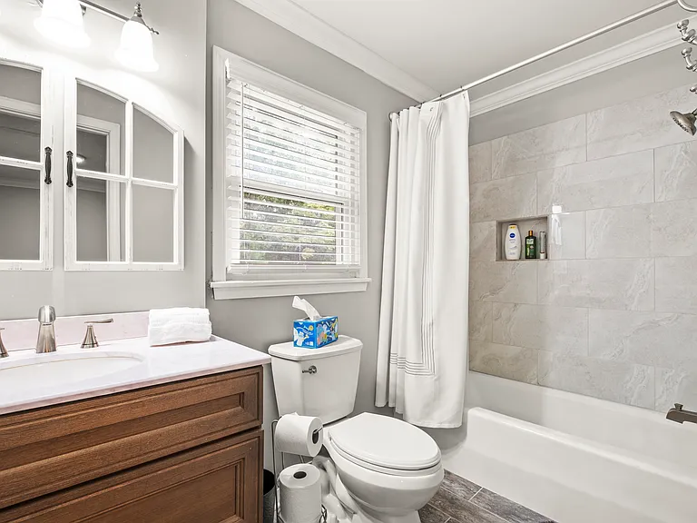405 Boling Dr — Photo 10