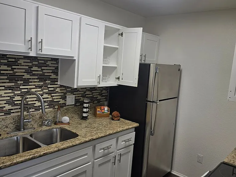 Waterstone Alta Loma Apartments — Photo 73