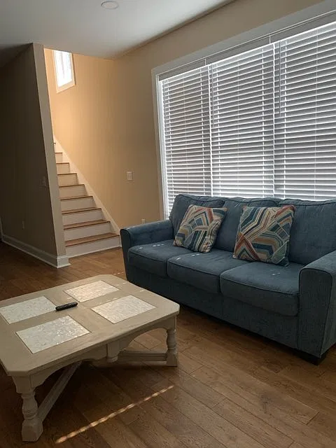 3 bed, $2,200 — Photo 3