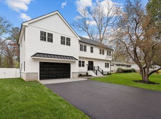 7 Nelson Rd, Burlington, MA 01803