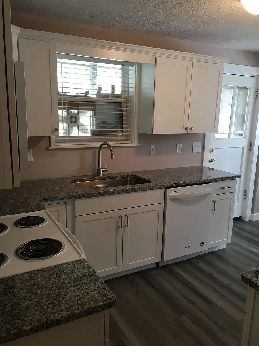 Kitchen - Terrace Dr