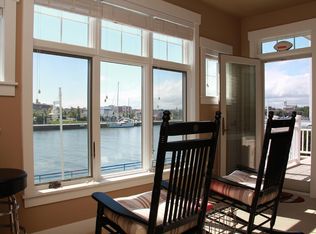 303 Pennsylvania Ave UNIT 204, Sheboygan Fls, WI 53081