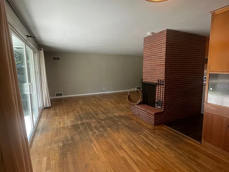 980 Sherwood Pl — Photo 12