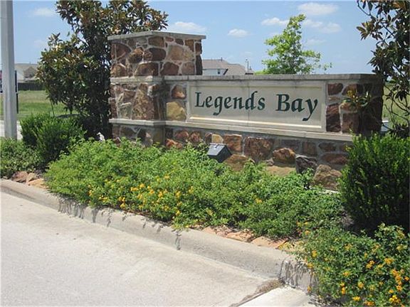 3rd image of 8314 Egret Bay Cir