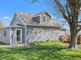 2930 N Percival St, Hazel Green, WI 53811