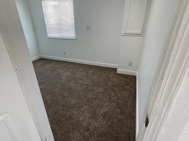 712 Bridge St #1 — Photo 14