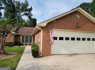 7105 Woodridge Ln, Union City, GA 30291