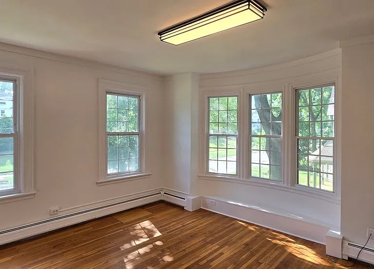 221 Broadway #3 — Photo 4