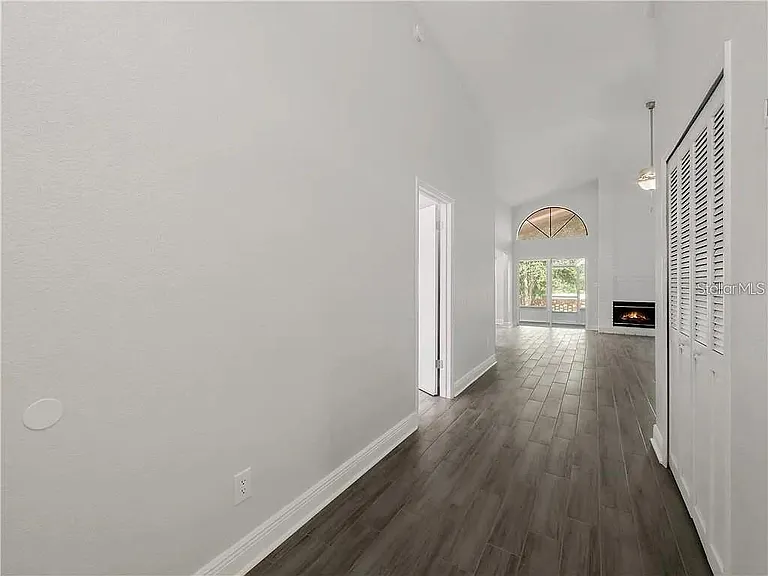 1463 E Brookshire Ct — Photo 5
